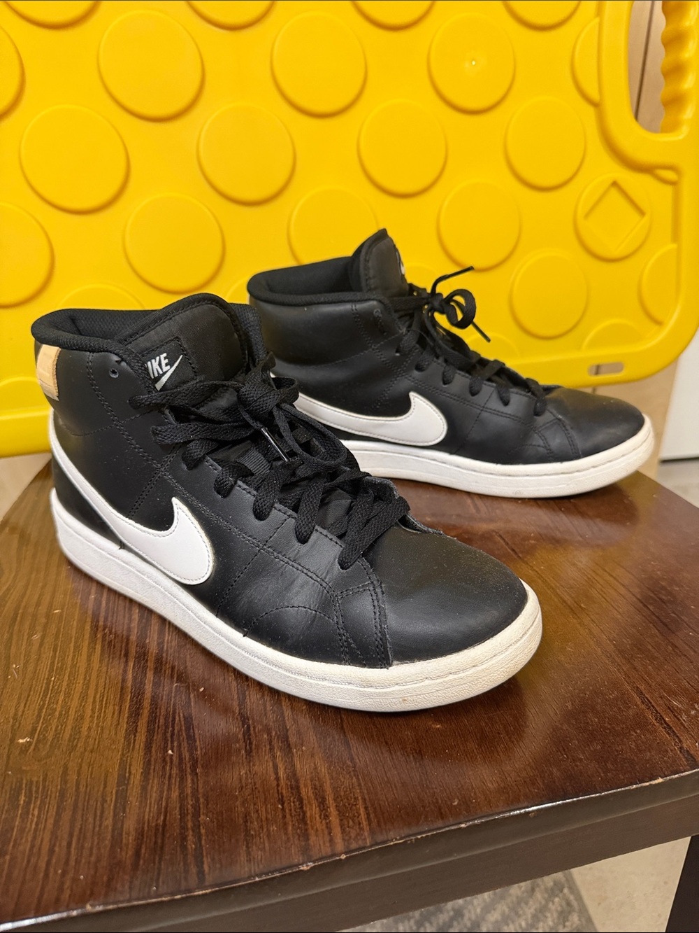 Nike Men's Black/White High-Top Sneakers Size 8.5